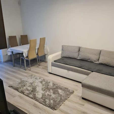 Verebes Apartman Győr Extérieur photo