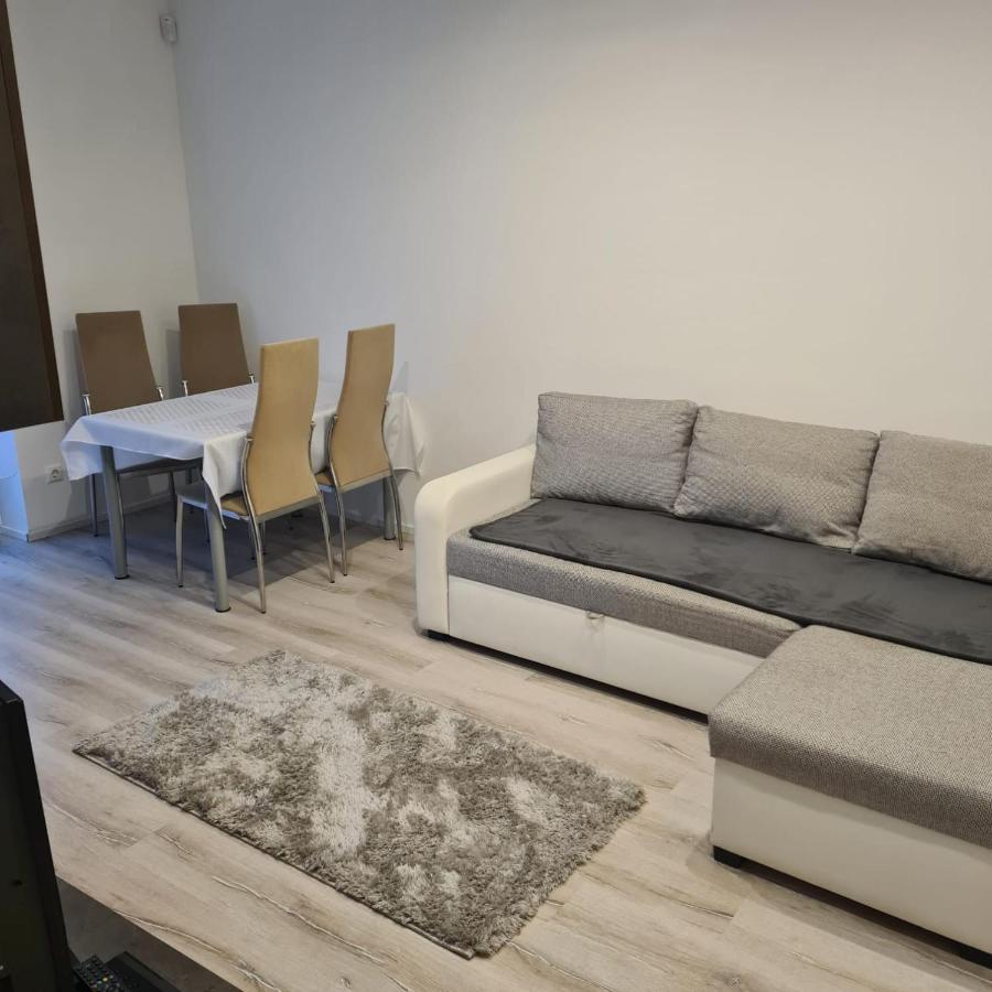 Verebes Apartman Győr Extérieur photo